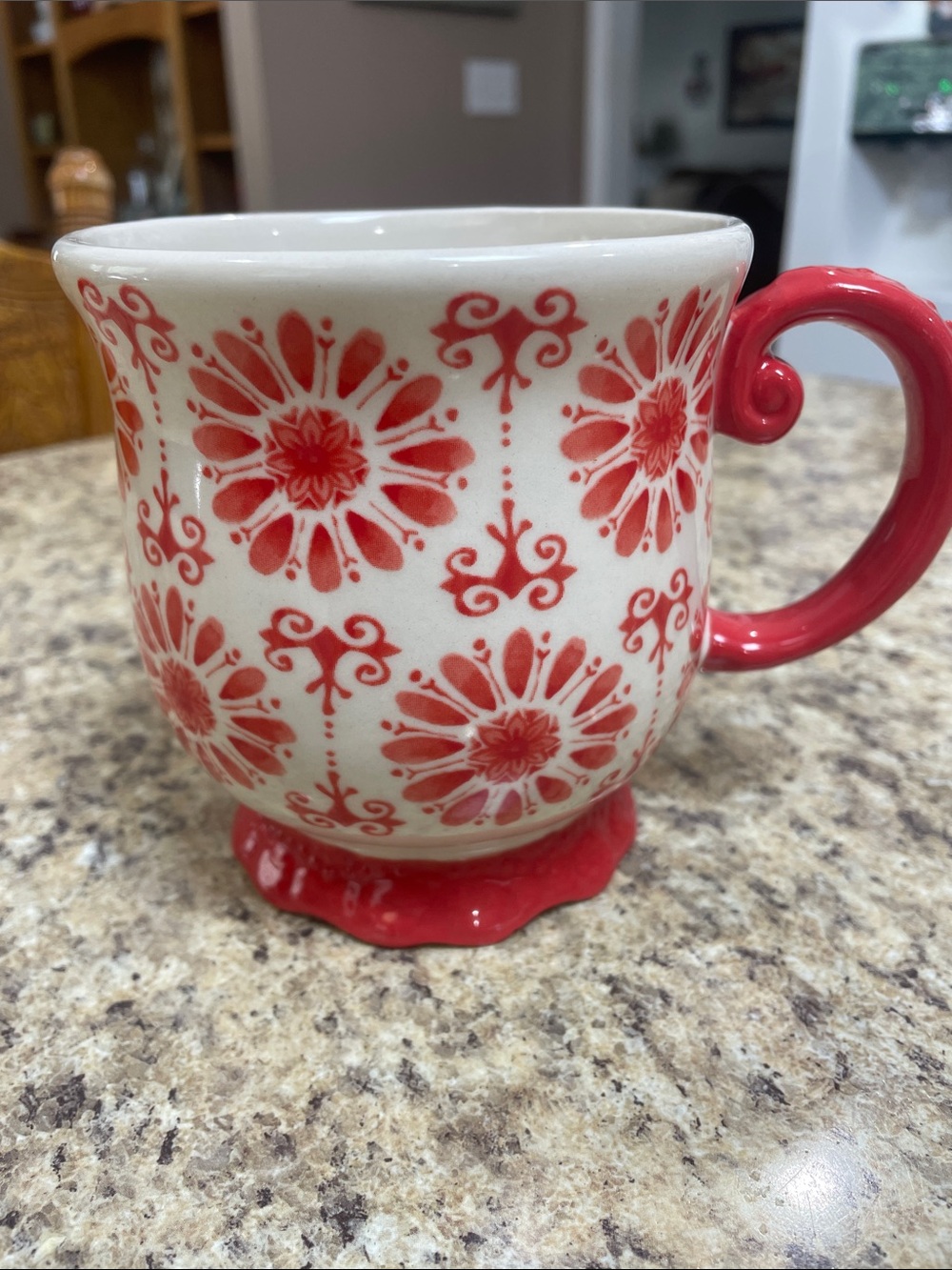 The Pioneer Woman Red Floral Burst Oversized Mug. EUC*